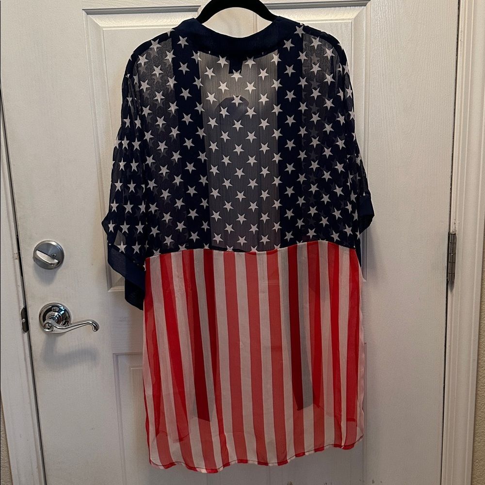 Cejon Navy and Red Sheer Star Striped Kimono - Picture 2 of 3